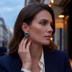 Elizabeth Locke Elizabeth Locke Blue Venetian Glass Intaglio Earrings - 4557737