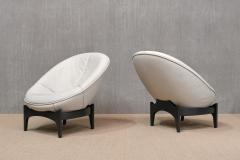 Emiel Veranneman Emiel Veranneman Pair of Oval White Leather Armchairs De Sede Switzerland 1992 - 4481412