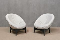 Emiel Veranneman Emiel Veranneman Pair of Oval White Leather Armchairs De Sede Switzerland 1992 - 4481413