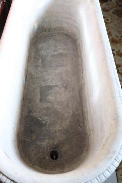 Empire Hand Carved White Carrara Marble Antique Bathtub with Lion Heads - 2202329
