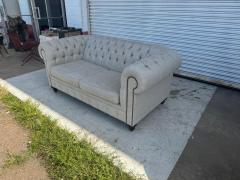 England Furniture Tufted Chesterfield Loveseat - 4712519