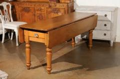 English 1875s Pine Drop Leaf Table with Two Lateral Drawers and Turned Legs - 3491416