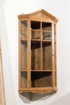 English 1875s Pine Hanging Corner Cabinet with Pointed Pediment and Glass Doors - 3491310