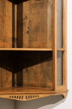 English 1875s Pine Hanging Corner Cabinet with Pointed Pediment and Glass Doors - 3491427