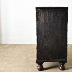 English 18th Century Ebonized Oak Carved Chest - 4455434
