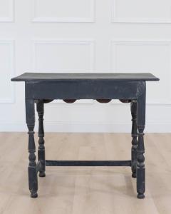 English 18th Century Painted Oak Side Table - 4663302
