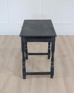 English 18th Century Painted Oak Side Table - 4663325