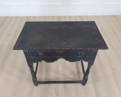 English 18th Century Painted Oak Side Table - 4663362