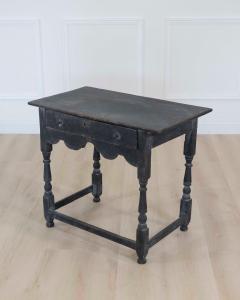 English 18th Century Painted Oak Side Table - 4663367
