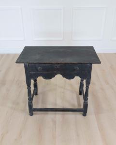 English 18th Century Painted Oak Side Table - 4663372