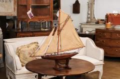 English 1920s Gaff Cutter Four Sail Pond Yacht on Stand with Solid Hull - 3604385