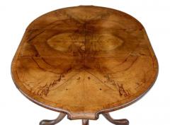 English 1920s Walnut Occasional Extension Table with Butterfly Veneer and Leaf - 3550176
