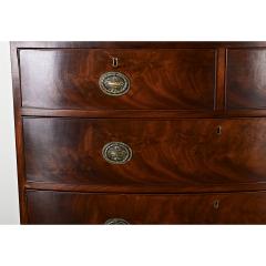 English 19th Century Bow Front Mahogany Chest - 3888003