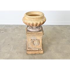English 19th Century Doulton Campania Urn on Pedestal - 4550042