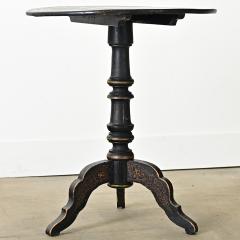 English 19th Century Ebonized Tilt top Tea Table - 4215781