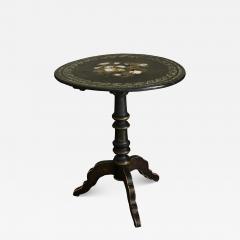 English 19th Century Ebonized Tilt top Tea Table - 4248730