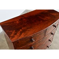 English 19th Century Mahogany Bowfront Chest of Drawers - 4615580