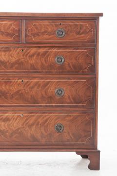 English 19th Century Mahogany Chest of Drawers - 498022