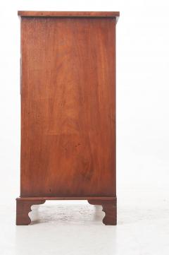 English 19th Century Mahogany Chest of Drawers - 498026