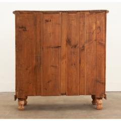 English 19th Century Painted Pine Chest of Drawers - 3164327