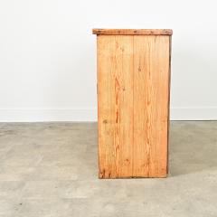 English 19th Century Pine Buffet Dresser - 4488759