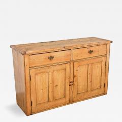 English 19th Century Pine Buffet Dresser - 4535502