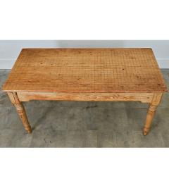 English 19th Century Pine Coffee Table - 4798609