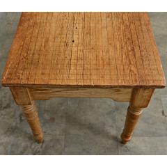 English 19th Century Pine Coffee Table - 4798611