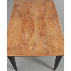 English 19th Century Pine Dining Table - 2258269