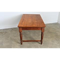 English 19th Century Pine Farmhouse Table - 4632787