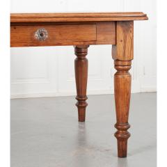 English 19th Century Pine Farmhouse Table with Drawers - 2362608