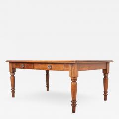 English 19th Century Pine Farmhouse Table with Drawers - 2440340
