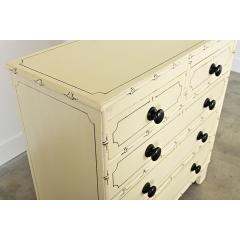 English 19th Century Pine Faux Bamboo Painted Chest - 4482327