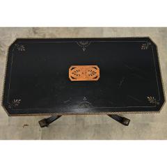English 19th Century Victorian Ebonized and Inlay Center Table - 4632770
