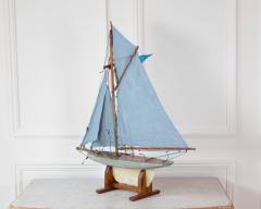 English 20th Century Bowman Carved Wood Gaff Cutter Pond Yacht - 4758273