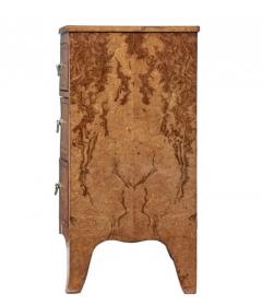 English Burr Walnut Bow Front Chest of Drawers circa 1870 with Bookmatch Veneer - 3547510