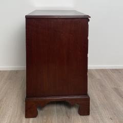 English Chest of Drawers with Brushing Slide circa 1790 - 1360306