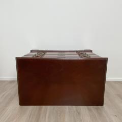 English Chest of Drawers with Brushing Slide circa 1790 - 1360309
