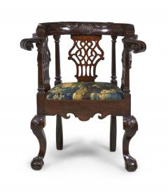 English Chippendale Mahogany Round Back Armchair - 2798401