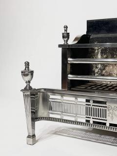 English Edwardian Adam Style Polished Steel and Iron Fire Grate circa 1905 - 4397324