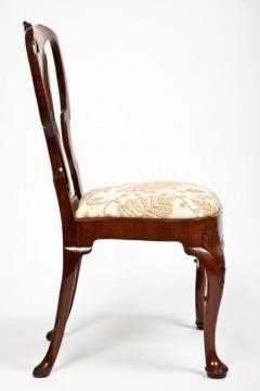 English George II Chair with Shell Motifs - 1215810