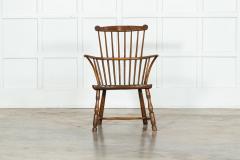 English George III Elm Comb Back Windsor Armchair - 3373098