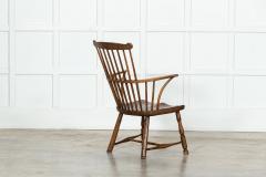 English George III Elm Comb Back Windsor Armchair - 3373101