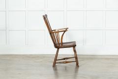 English George III Elm Comb Back Windsor Armchair - 3373105