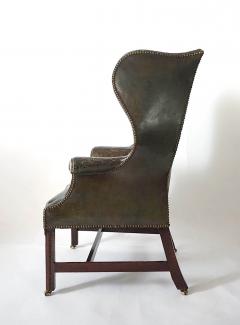English George III Leather Wingback Armchair circa 1780 - 4796579