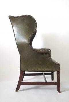 English George III Leather Wingback Armchair circa 1780 - 4796581