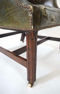 English George III Leather Wingback Armchair circa 1780 - 4796583