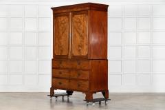 English George III Walnut Linen Press - 4435659