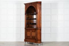 English Georgian Barrel Back Pine Corner Cabinet - 3978055