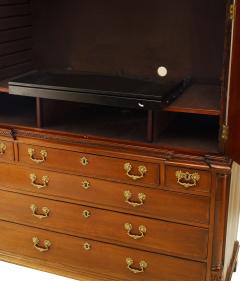 English Georgian Mahogany Cabinet - 2799154